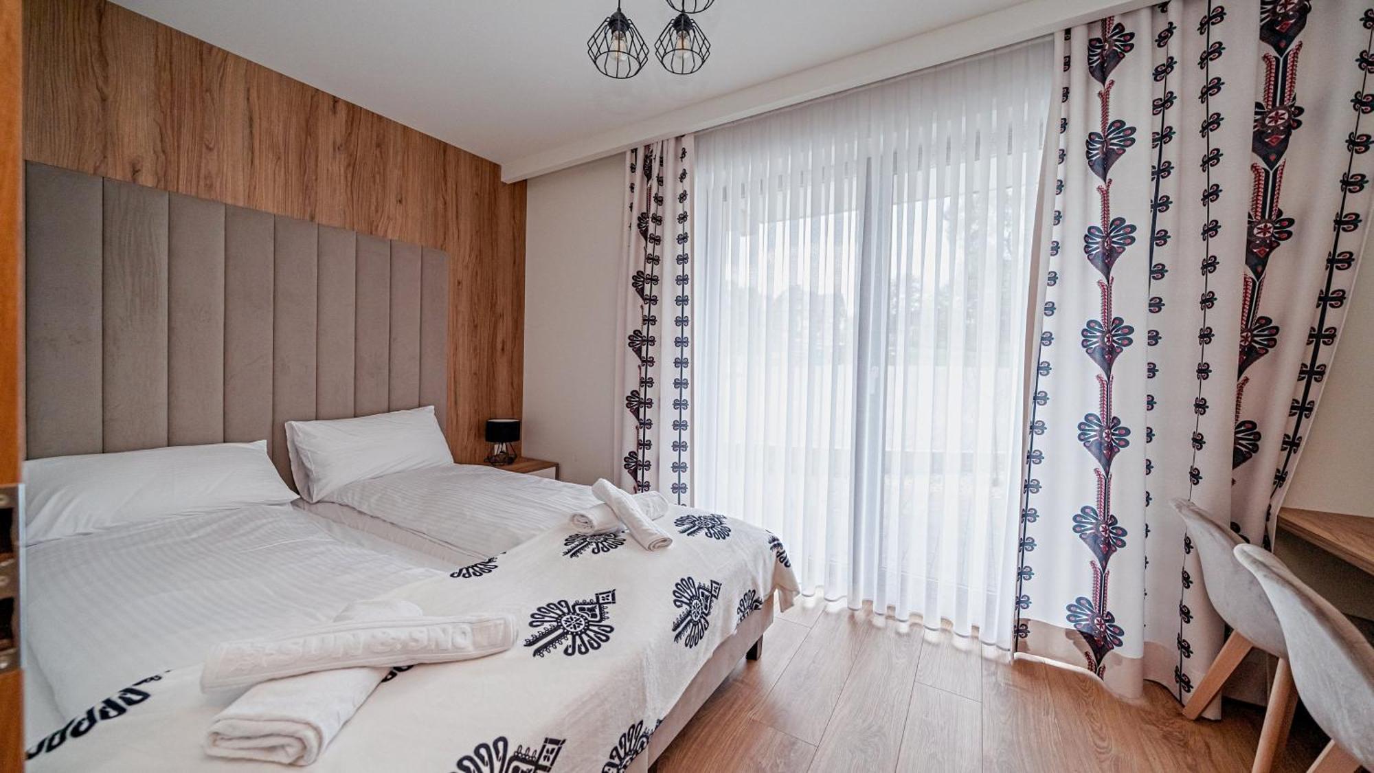 Apartamenty Sun & Snow Ski Apartments Białka Esterno foto